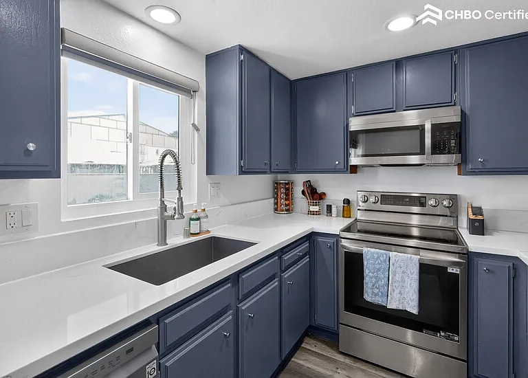 2296 Gaviota Ave #14 — Photo 12