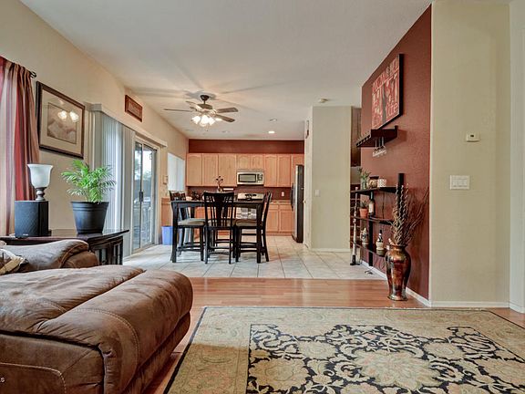 4th image of 14176 W Clarendon Ave