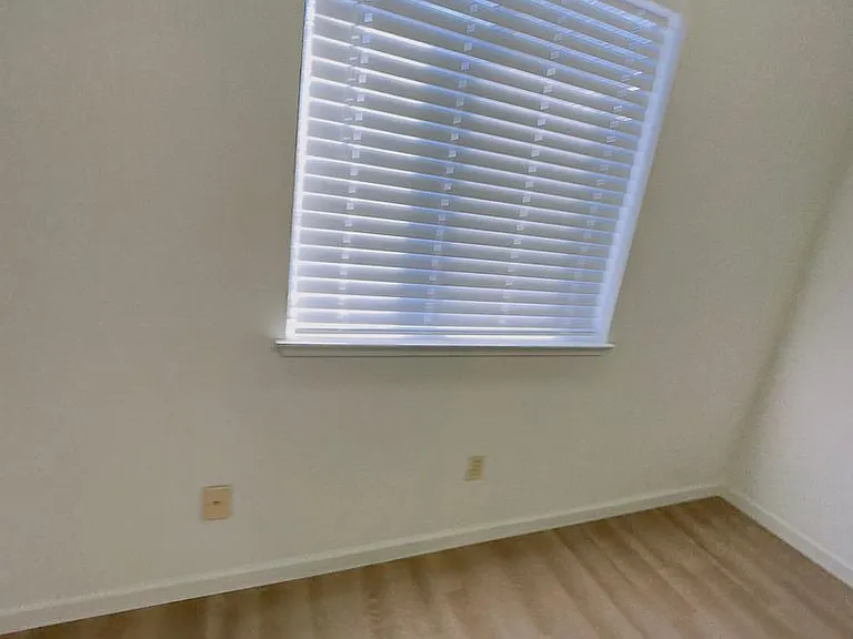 130 Curry Dr — Photo 20