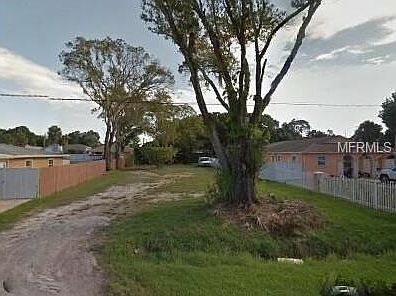 1st image of 10225 Parsons St