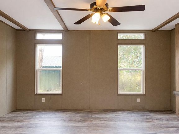 3rd image of 2587 Isbell Ln