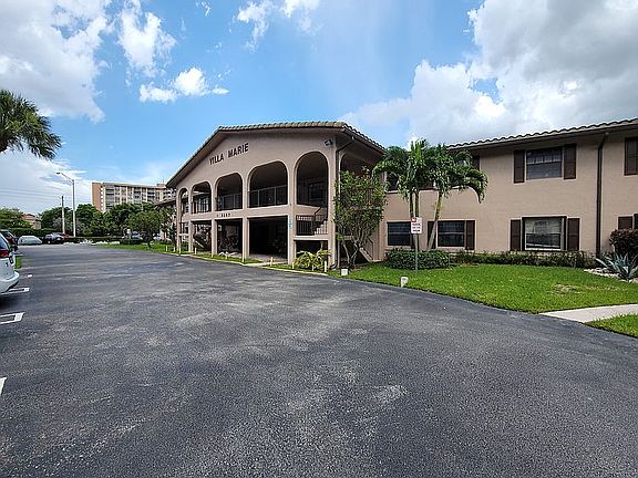 3rd image of 3307 NW 108th Dr APT 10
