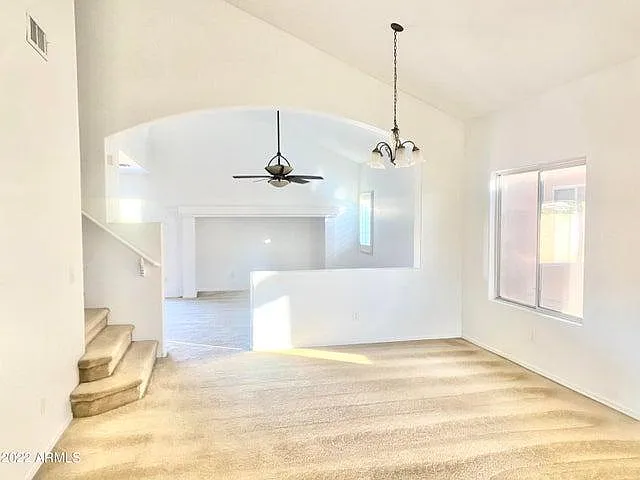 Building Photo - 706 W Spruell Ave