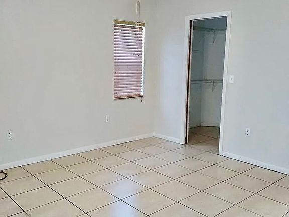 3rd image of 9597 River Rd