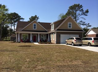 106 Golf Terrace Dr, Hampstead, NC 28443