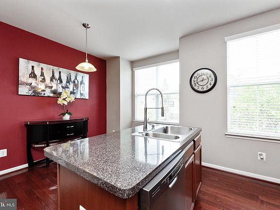 5th image of 2949 Chinkapin Oak Ln