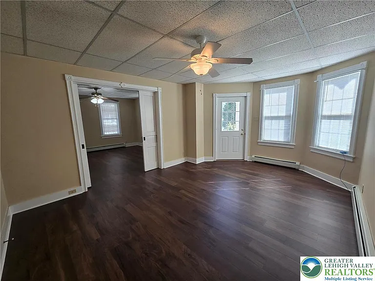 40 Evergreen St #B — Photo 4
