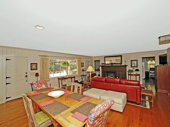 (Add Captiodining room open to living roomn)