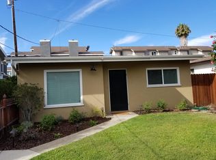 217 1/2 Ogle St, Costa Mesa, CA 92627