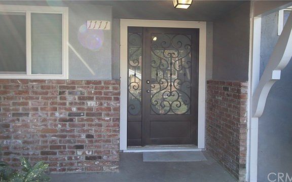 4th image of 1111 N Soldano Dr