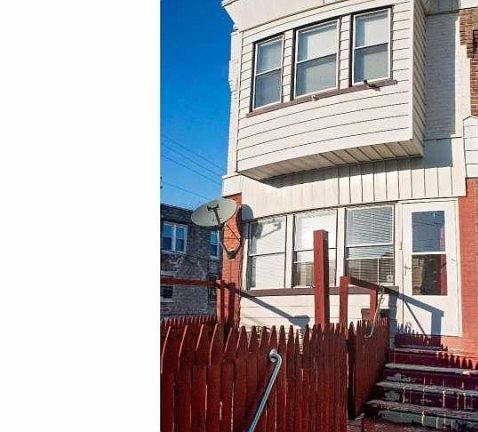 3rd image of 1667 E Hunting Park Ave