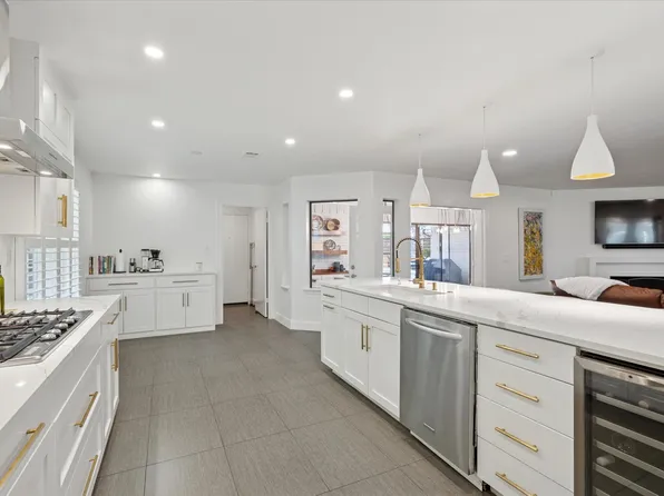 10023 Edgecove Dr, Dallas, TX 75238