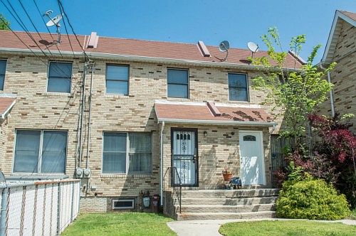 1st image of 153 Marion St
