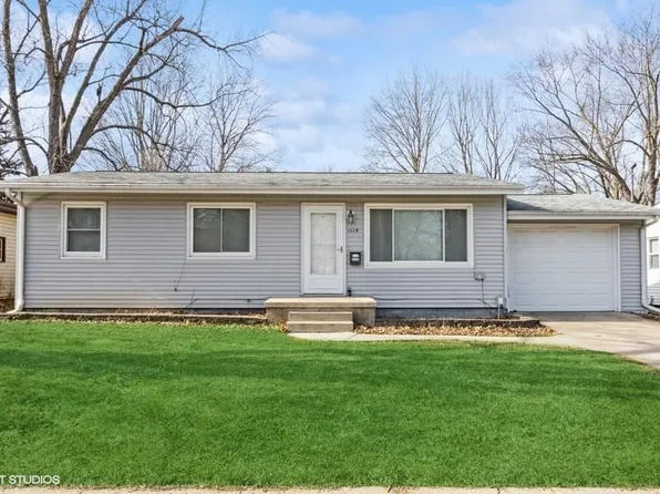 1115 Pine St, Iowa City, IA 52240