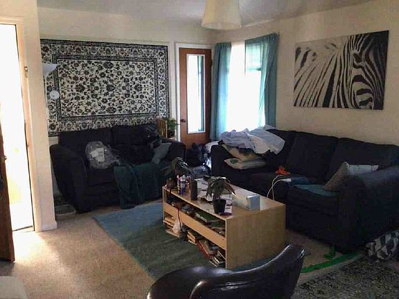 2nd image of 810 Princeton St #1