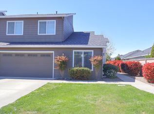 303 Live Oak Loop, Central Pt, OR