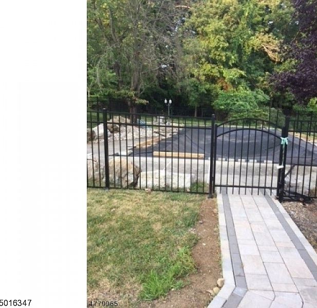 2nd image of 4 Woodfield Rd