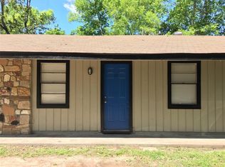 208 University Ave APT 6, Huntsville, TX 77320