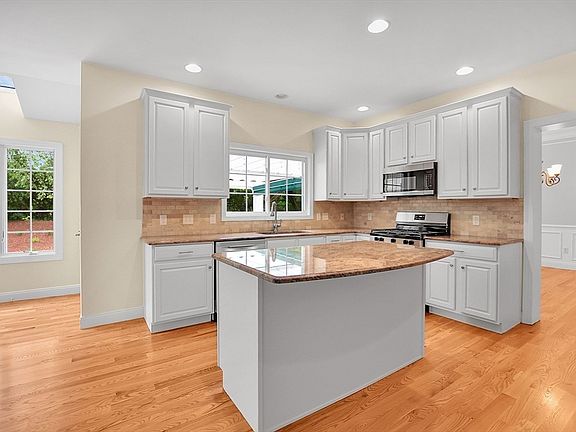 5th image of 7 Whitehall Way