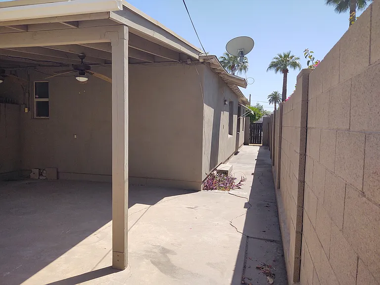 502 W Palm Ln — Photo 7