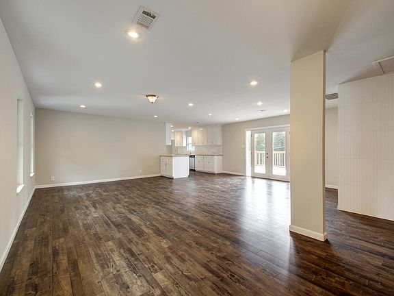 4th image of 6503 Willamette Dr