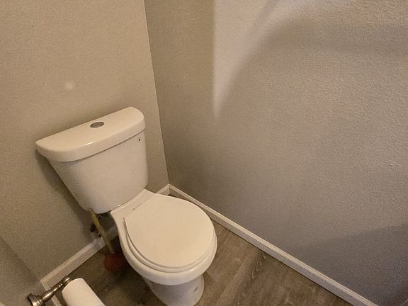 5th image of 614 N Imperial Ave #4
