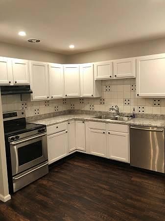 1st image of 179 Prince Of Wales Dr