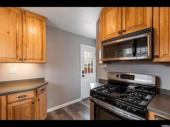 5th image of 1550 E Westminster Ave