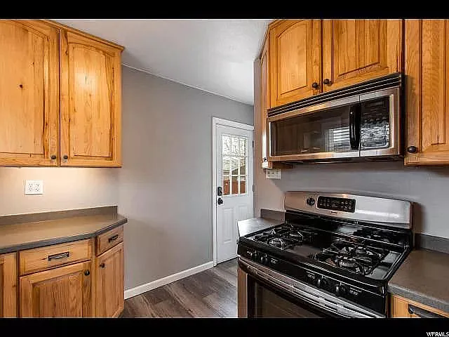 1550 E Westminster Ave — Photo 5