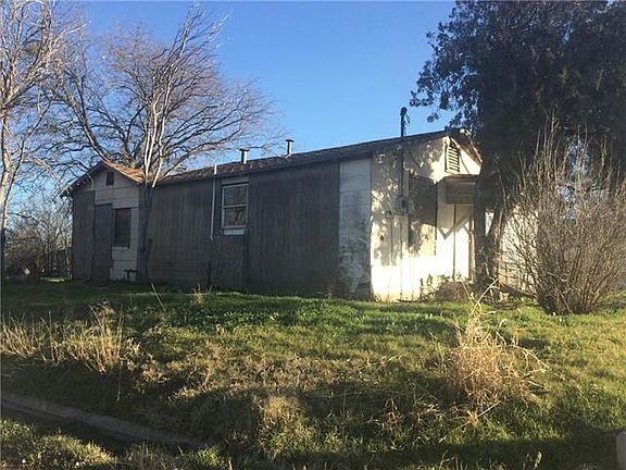 3rd image of 901 S Swenson St