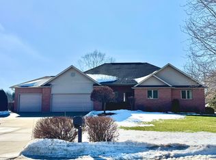 6377 Hollison Dr, Kalamazoo, MI 49009