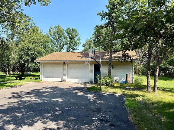 2nd image of 2841 Timberlane Way SW
