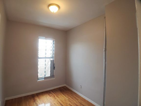 5th image of 559 W 149th St APT 5