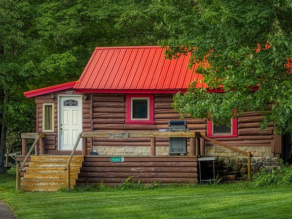 3rd image of 5684 Sylvan Rest Dr