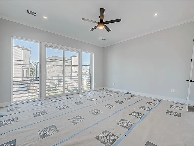 6840 Del Rio St — Photo 36
