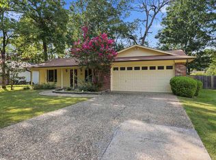 6 Orange Blossom Cir, Little Rock, AR 72210