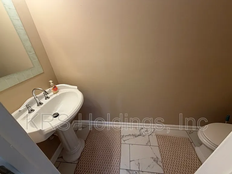 940 Allendale Dr — Photo 5