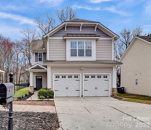 1401 Hammond Dr Photo 1