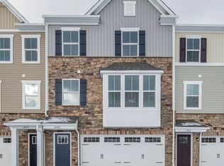 1449 Chenin Run #D, Avon, OH 44011