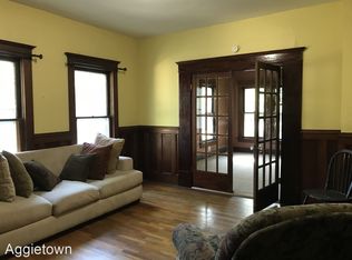 613 N 9th St, Manhattan, KS 66502