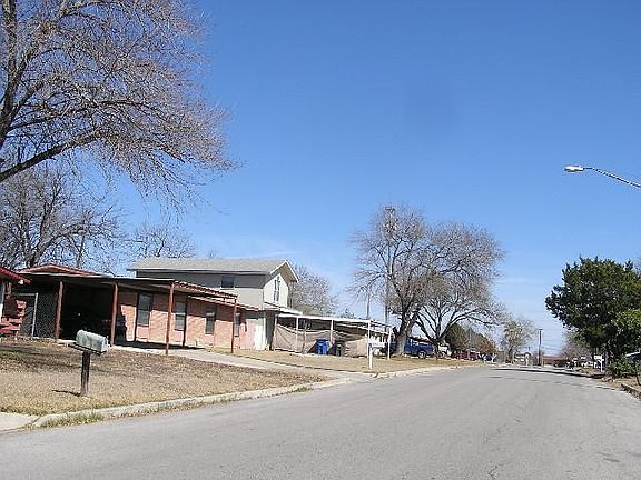 5th image of 126 Aldrich Dr