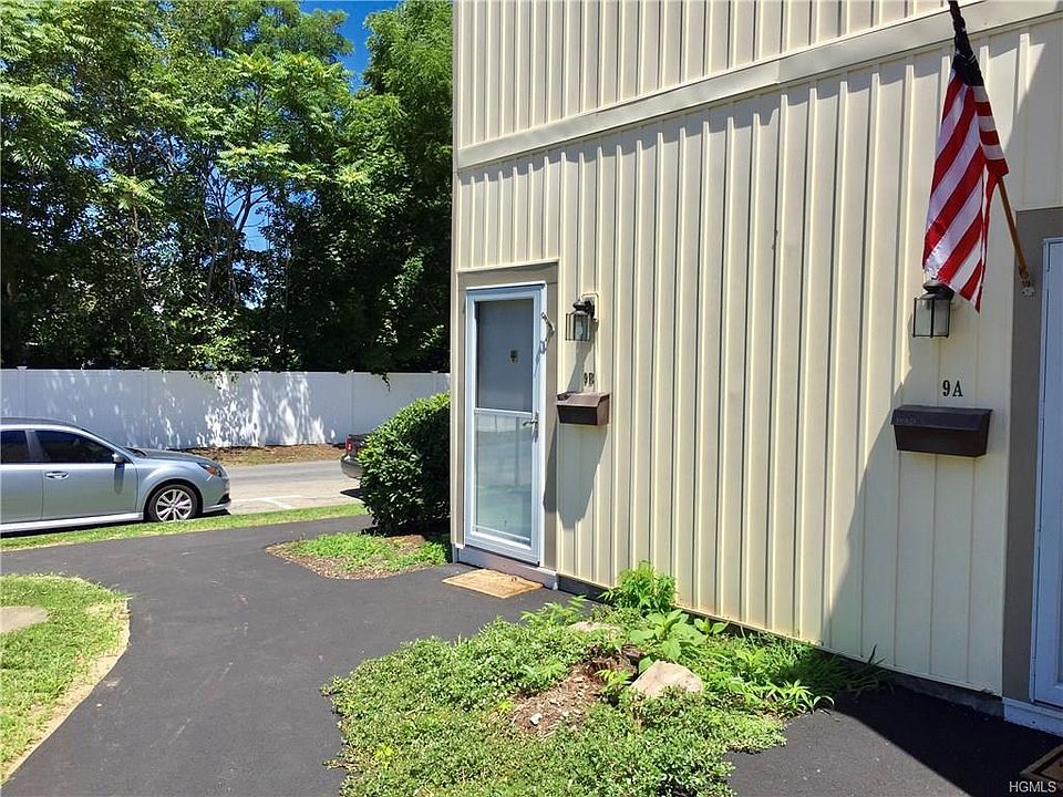 1st image of 9 Kings Ct APT B