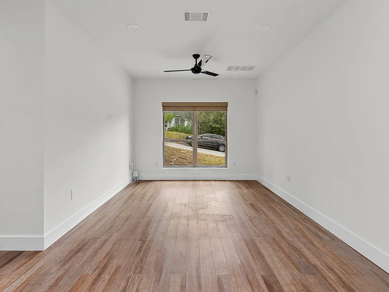 1193 E M Franklin Ave #1 — Photo 6