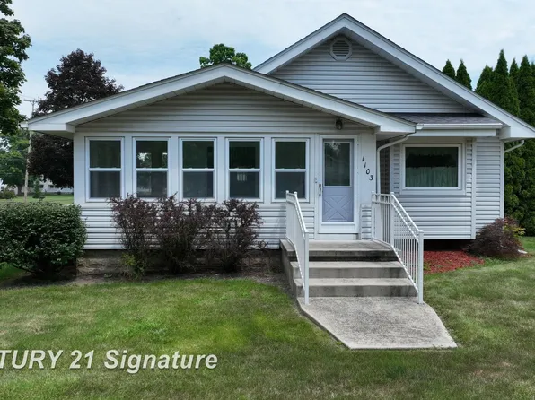 1103 Beatrice St, Flushing, MI 48433