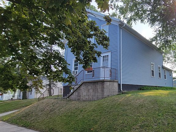 4th image of 2214 S 14th St