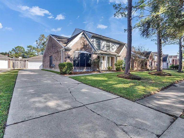 2108 Autumn Cove Dr — Photo 3