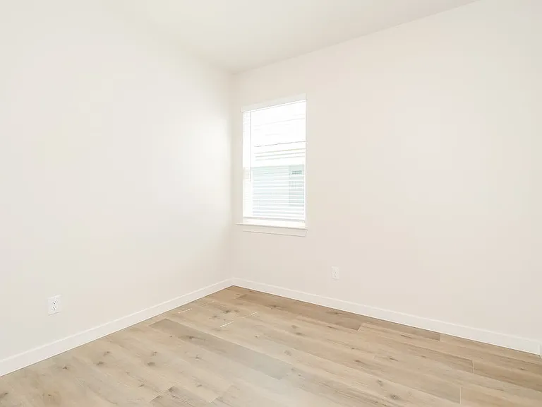 1508 Harvester Dr — Photo 12
