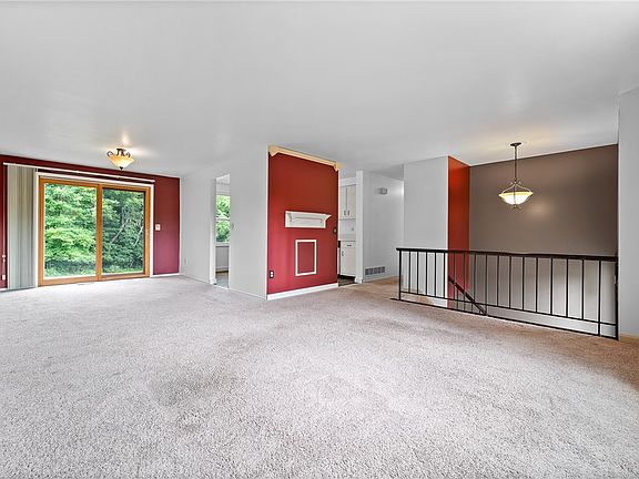 4th image of 233 Oberlin Dr