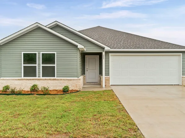 205 Flat Wood Ave, Benton, AR 72015