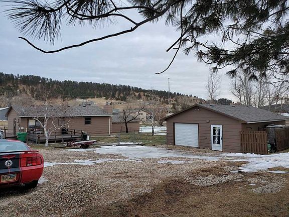 3rd image of 8087 Blucksberg Dr